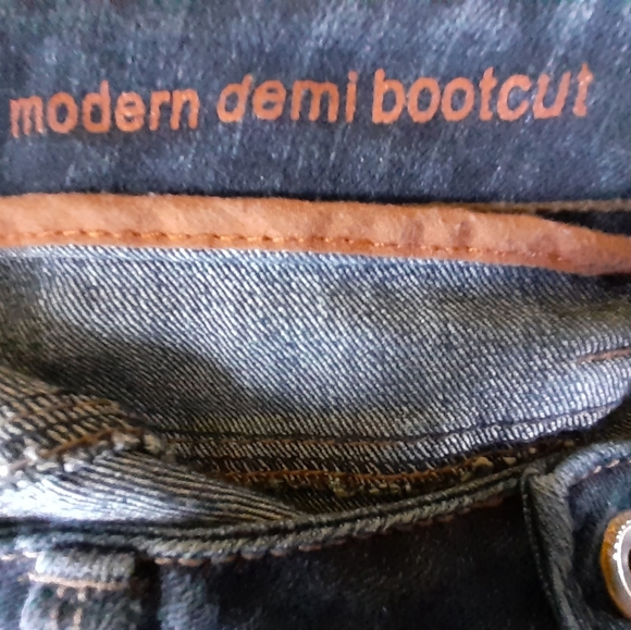 Jeans - Picture 5 of 5